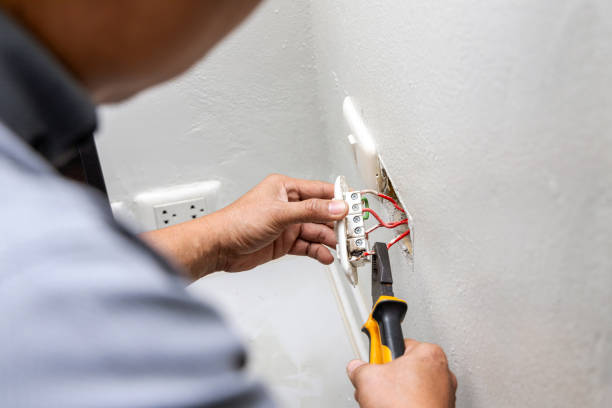 Best Commercial Electrician Services  in East Patchogue, NY